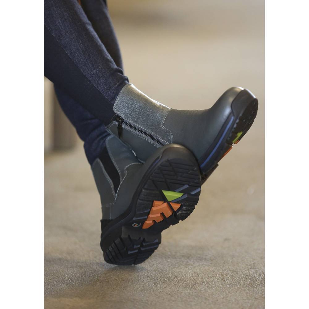 Kerrits Ladies Woodstock Waterproof Barn Boots HorseLoverZ