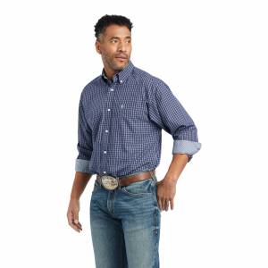 Ariat Mens Wrinkle Free Immanuel Fitted Shirt