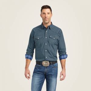Ariat Mens Relentless Sensational Stretch Classic Fit Snap Shirt