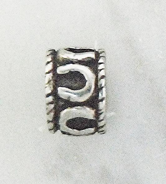Joppa Sideways Horseshoe Bead