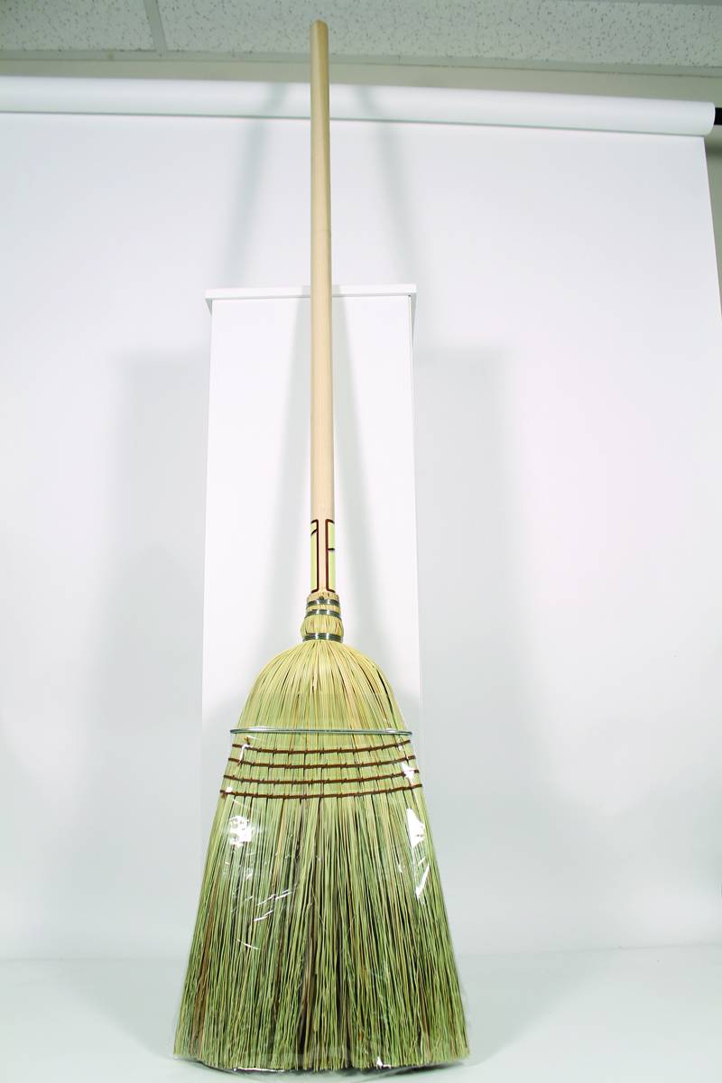 Corn/Rattan Horse Barn Broom