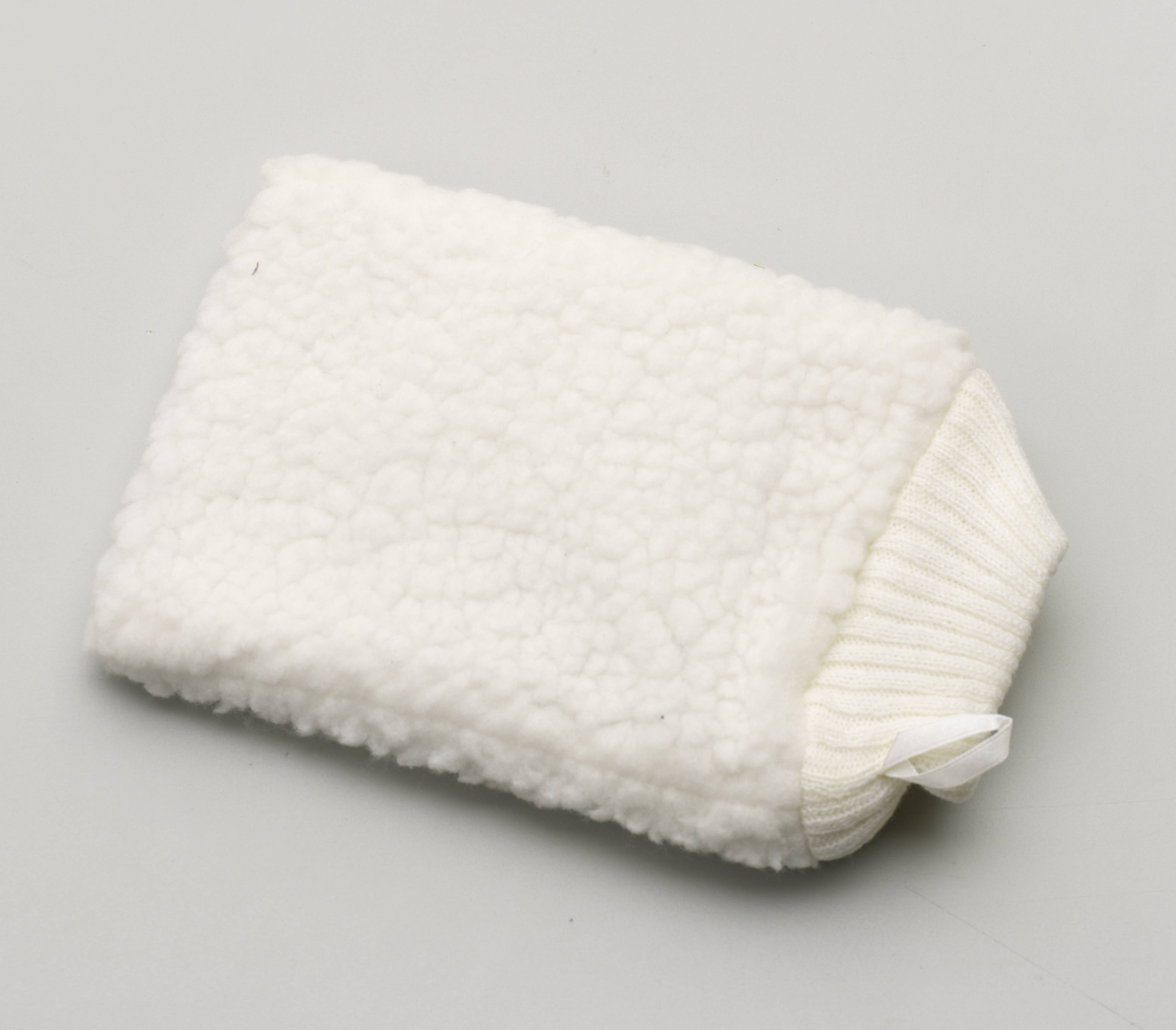 Equi-Essentials Wipe Applicator