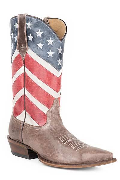 white snip toe cowboy boots
