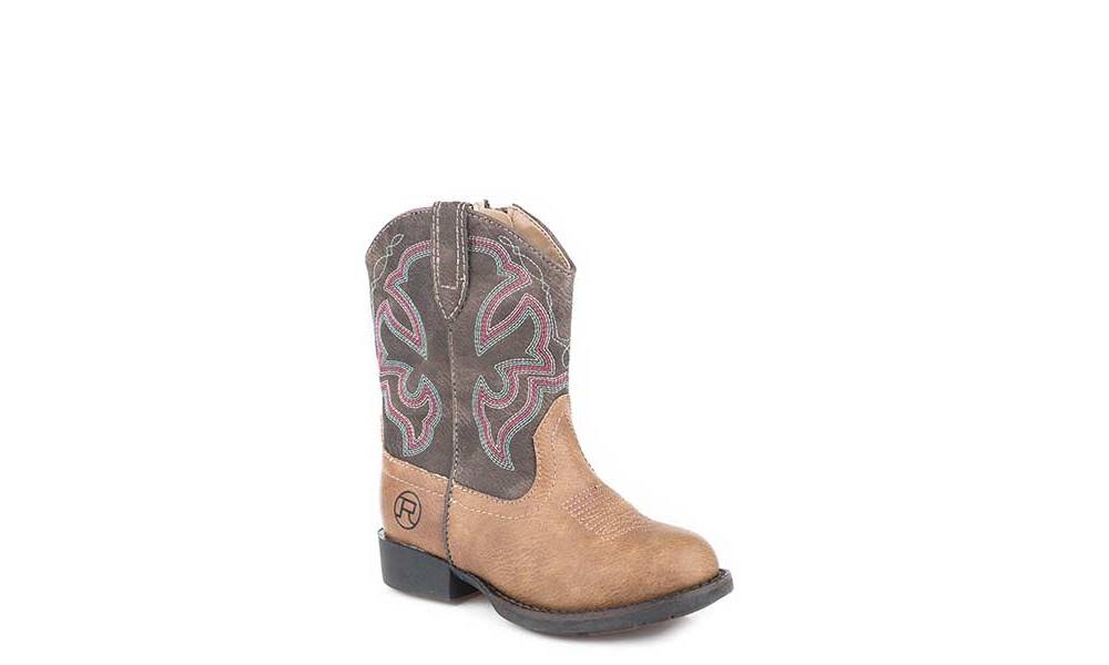 round toe cowgirl boots