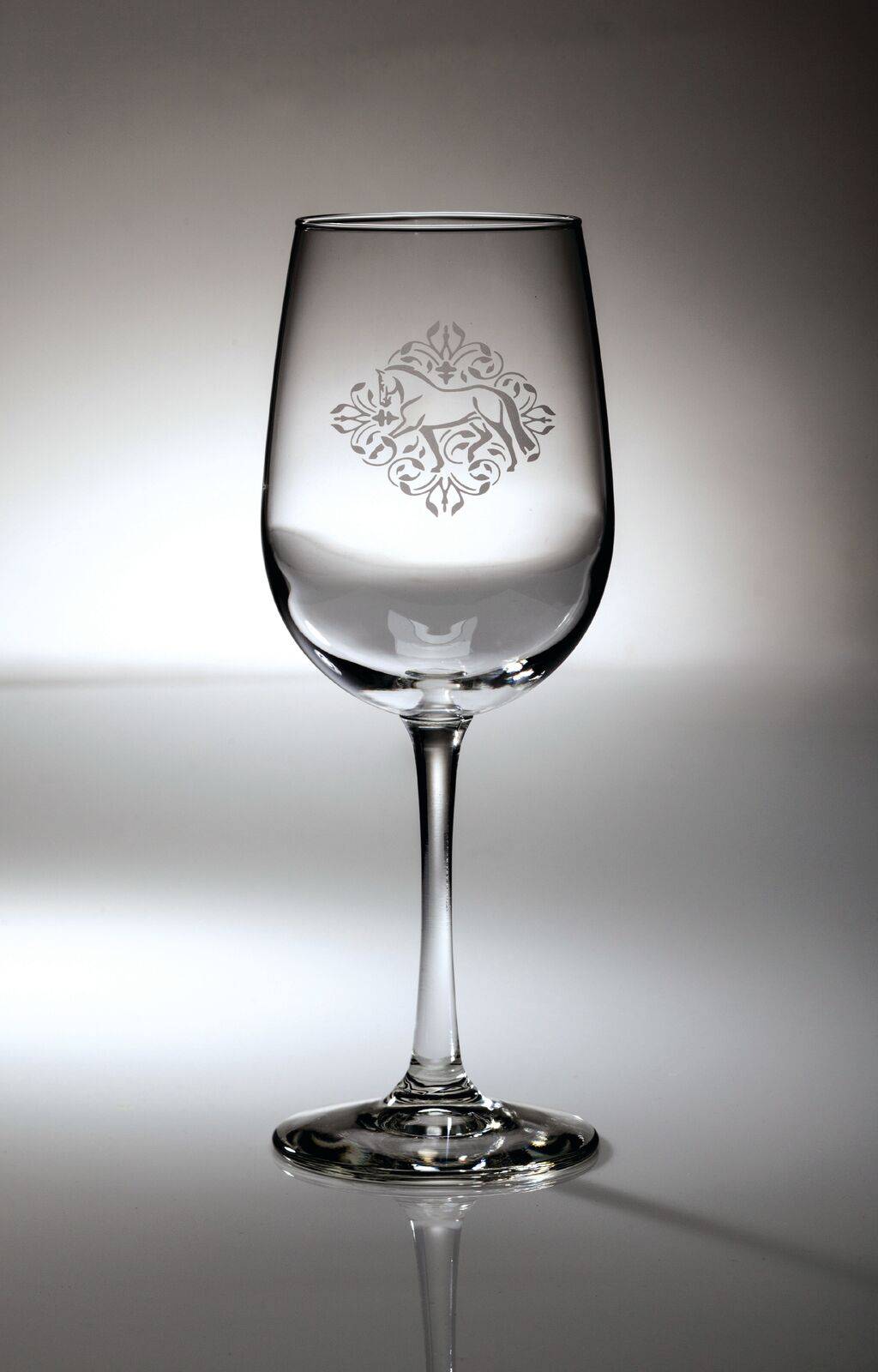Kelley Dressage Floral Etched Wine Glass