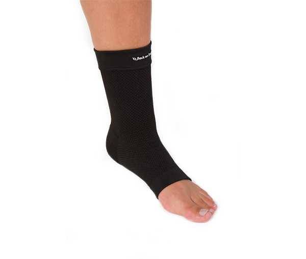 Back on Track + physio Ankle Brace