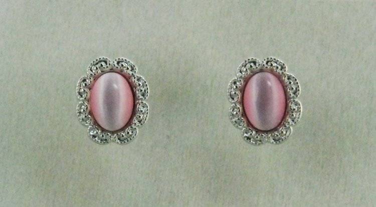 Finishing Touch Fancy Oval Earrings with  Cat's Eye Stone - Peridot