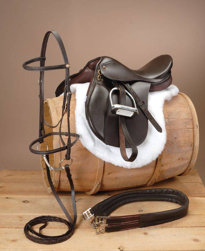 EquiRoyal Regency Event Winner Saddle Package