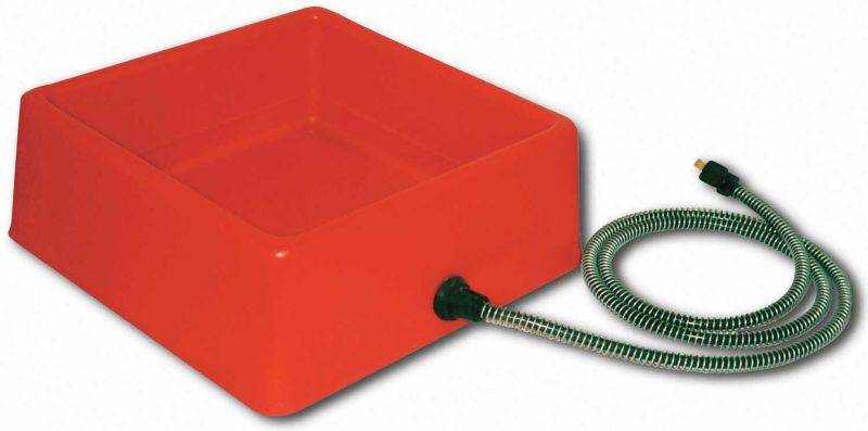 Farm Innovators Heated Square Pet Bowl