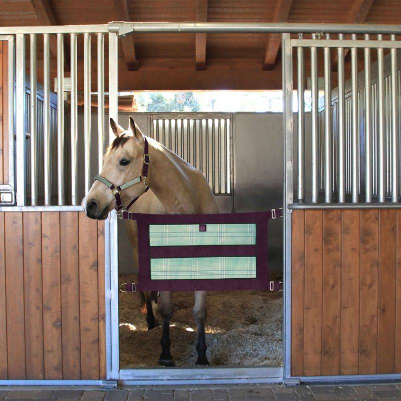 Kensington Stall Guard With Hardware