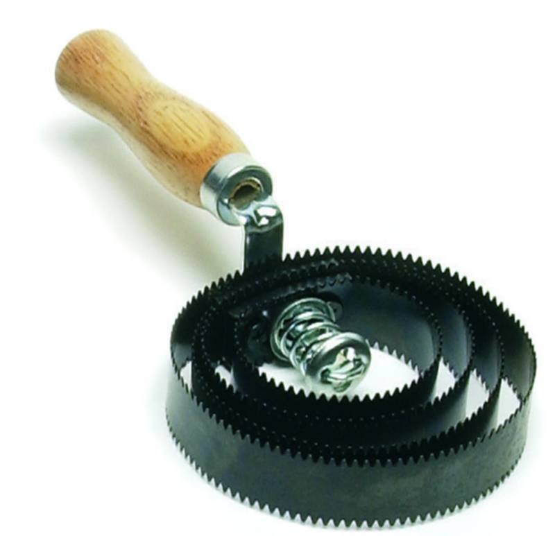 Equi-Essentials Spring Steel Curry Comb